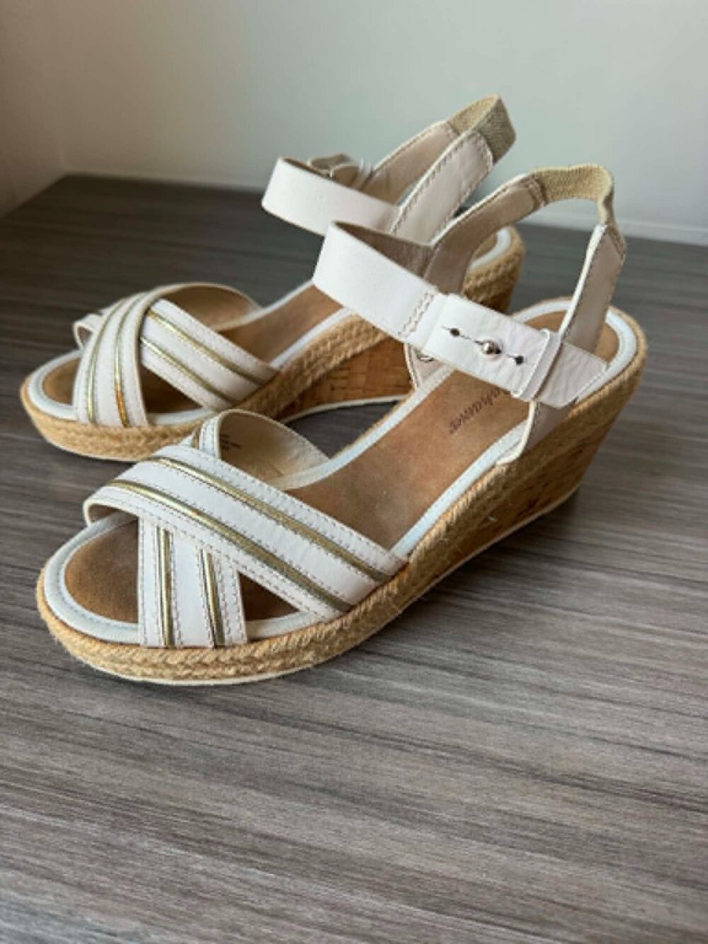 Tommy Bahama Naira Wedge Sandals Size 9 $150 - Picture 6 of 14